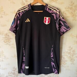 2024 Peru Copa America Soccer Jersey | Size 2XL Slim (21.5x29)